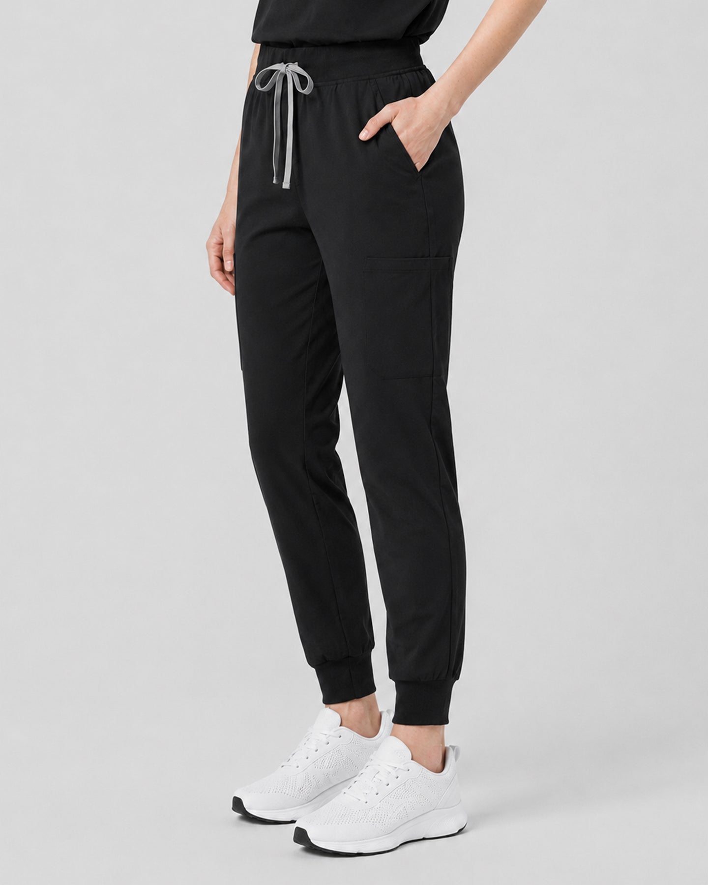Women's 6-Pocket Jogger Scrub Pant Black