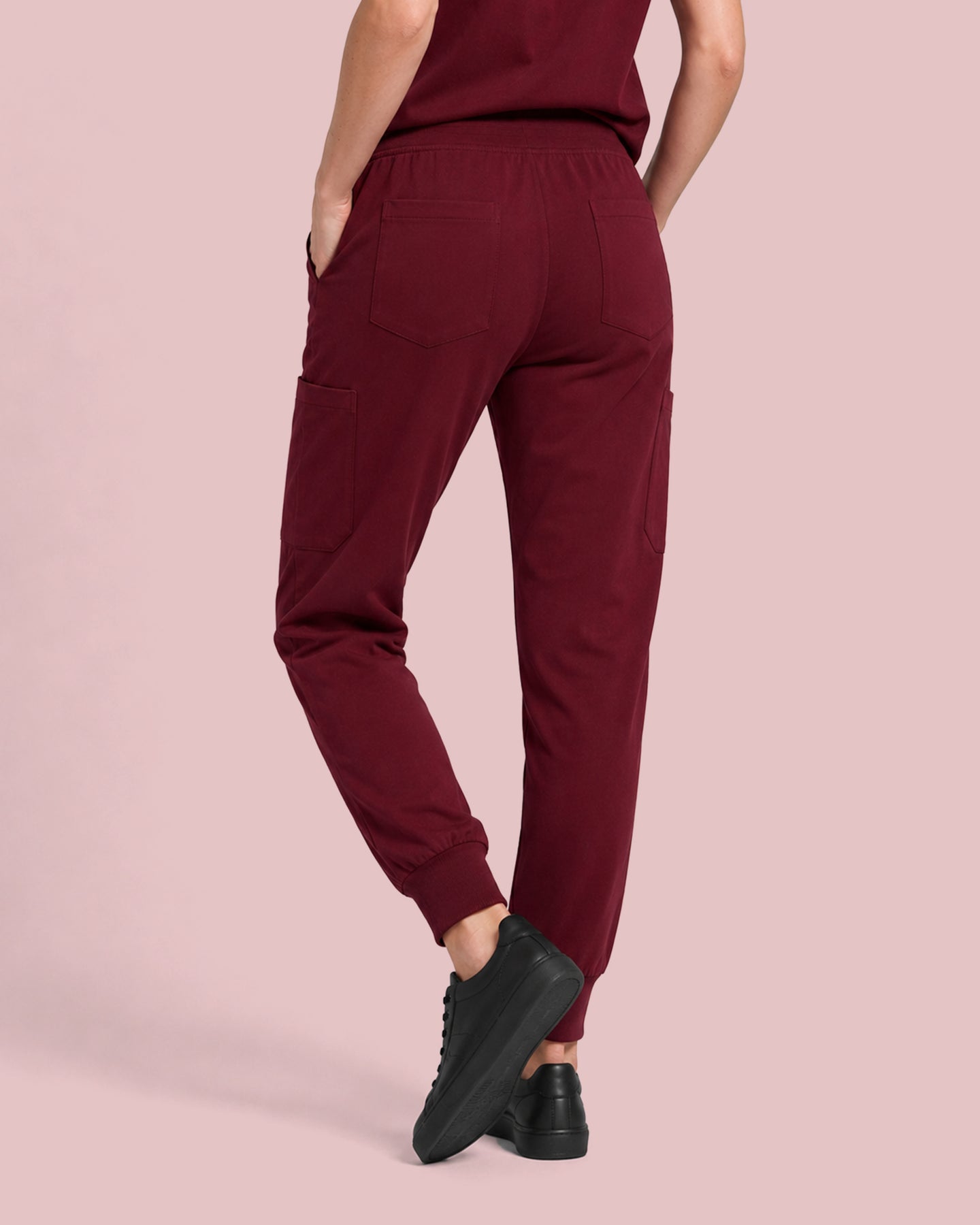 Women's 6-Pocket Jogger Scrub Pant Burgundy