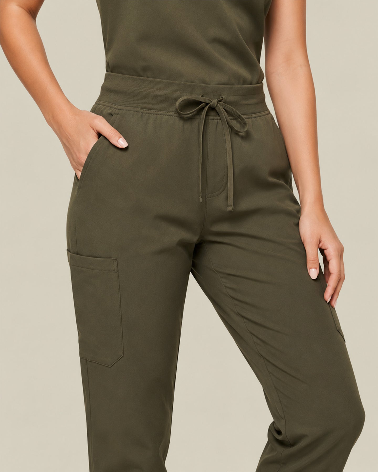 Women's 6-Pocket Jogger Scrub Pant Olive