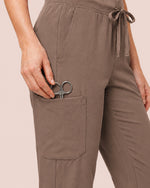Women's 6-Pocket Jogger Scrub Pant Mocha