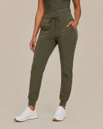 Women's 6-Pocket Jogger Scrub Pant Olive