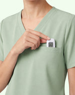 Women's One-Pocket V-neck Scrub Top Mint