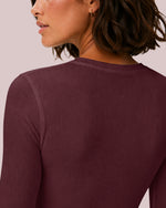 Women's Ribbed Long-Sleeve Underscrub Burgundy