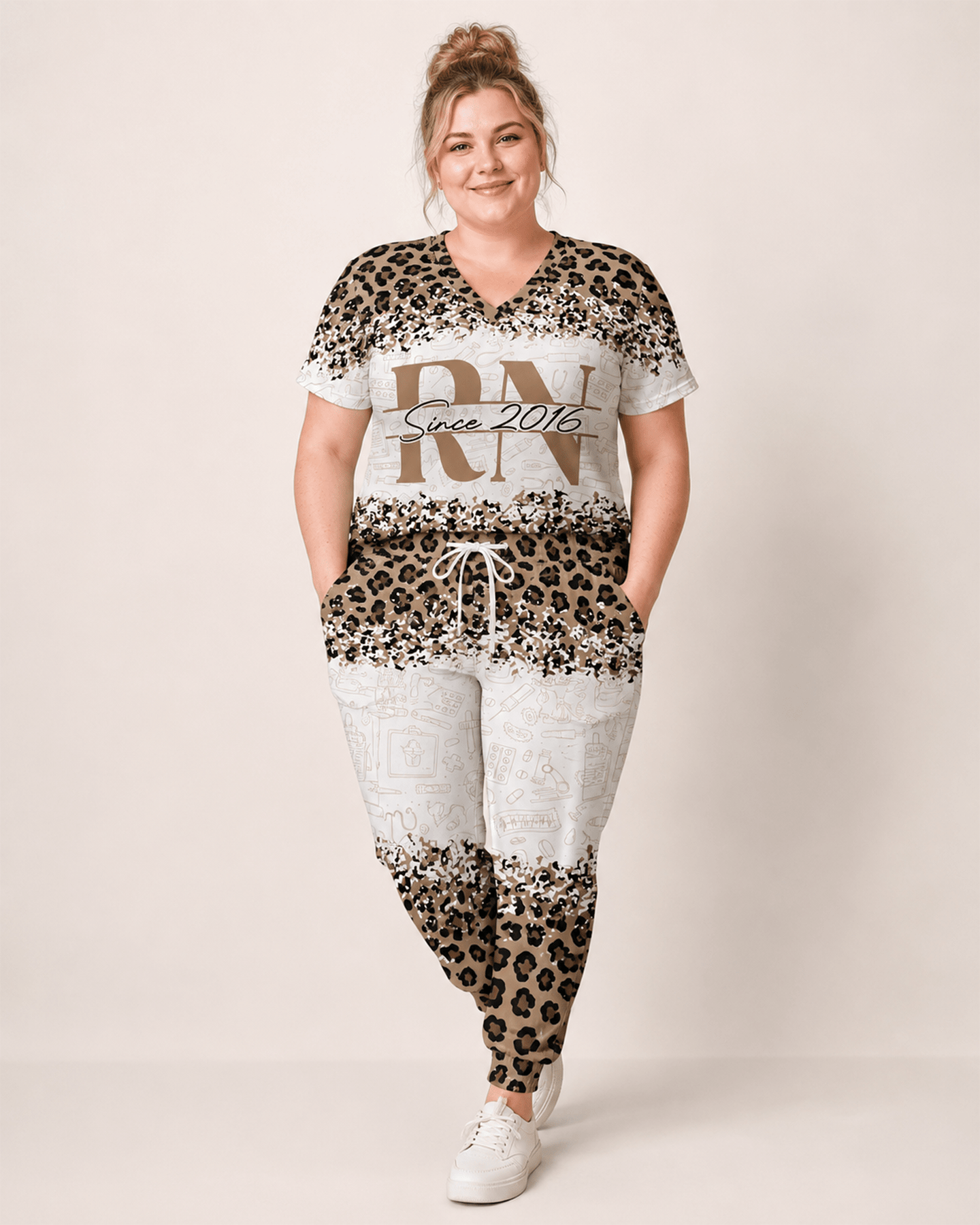 Personalized Job Title And Year Nurse Leopard Pattern Women's One-Pocket V-neck Scrub Set - Scrubloop
