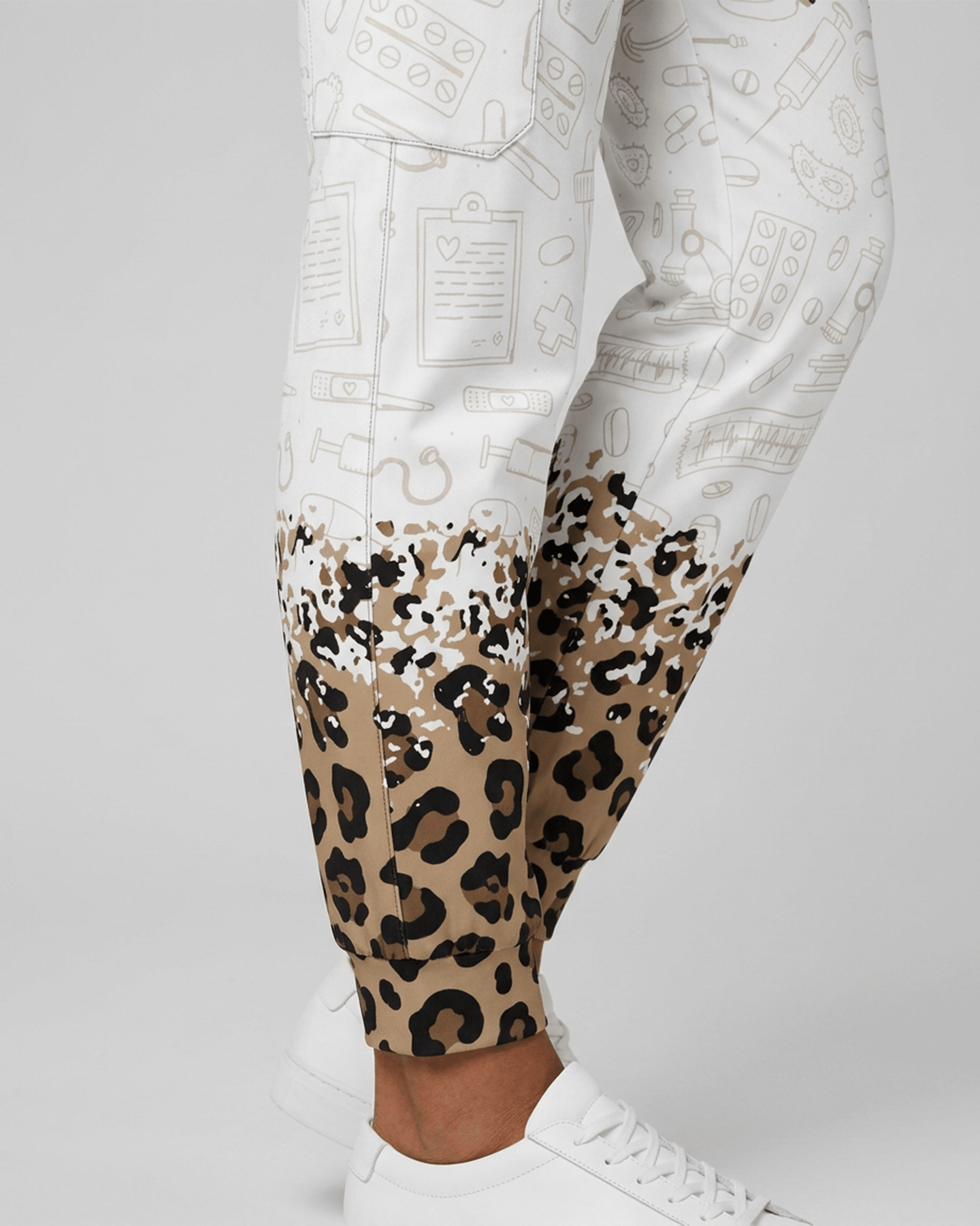 Personalized Job Title And Year Nurse Leopard Pattern Women's One-Pocket V-neck Scrub Set - Scrubloop