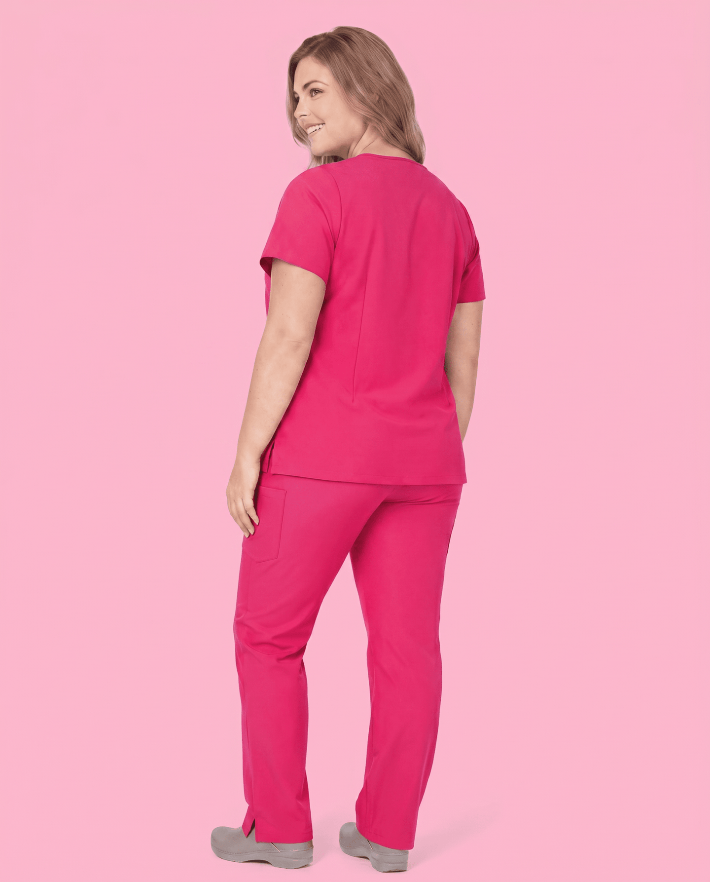 Women's 6-Pocket V-neck Top Sangria - Scrubloop