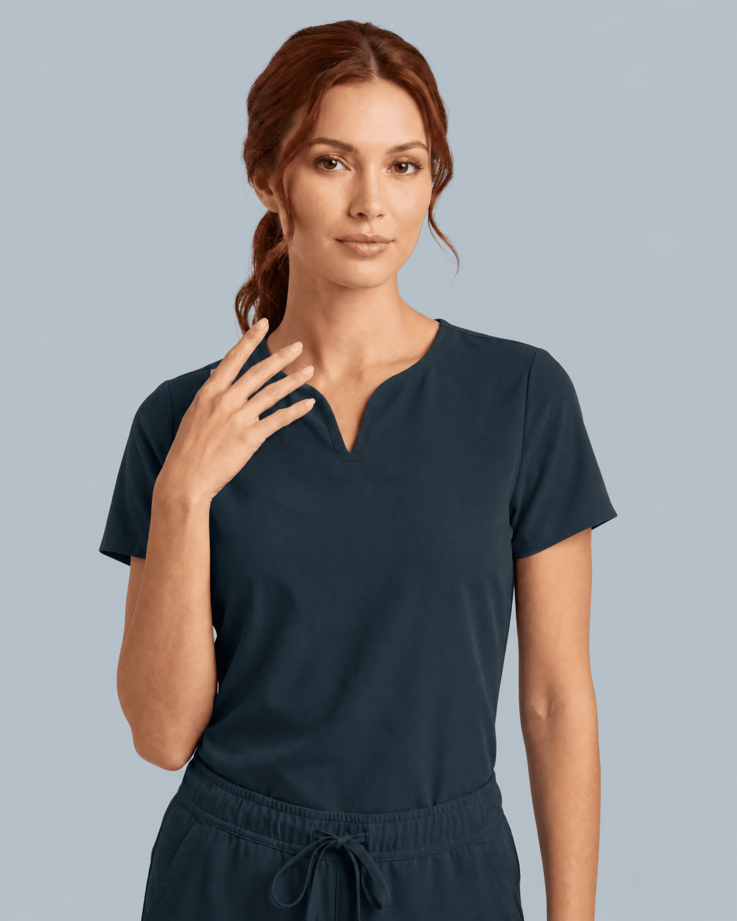 Women's Curved V-neck Top Dark Harbor - Scrubloop