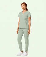 Women's Curved V-neck Top Mint - Scrubloop