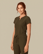 Women's Curved V-neck Top Olive - Scrubloop