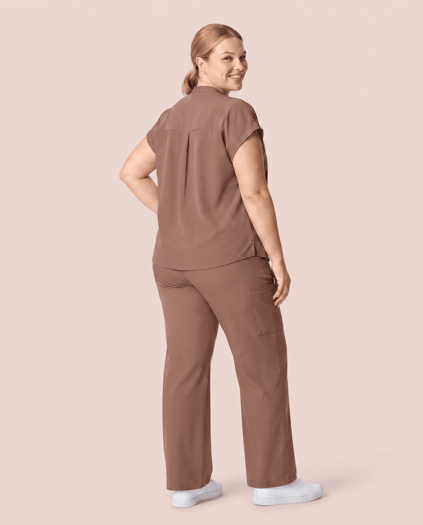 Women's High Waisted Wide Leg Pant Mocha - Scrubloop