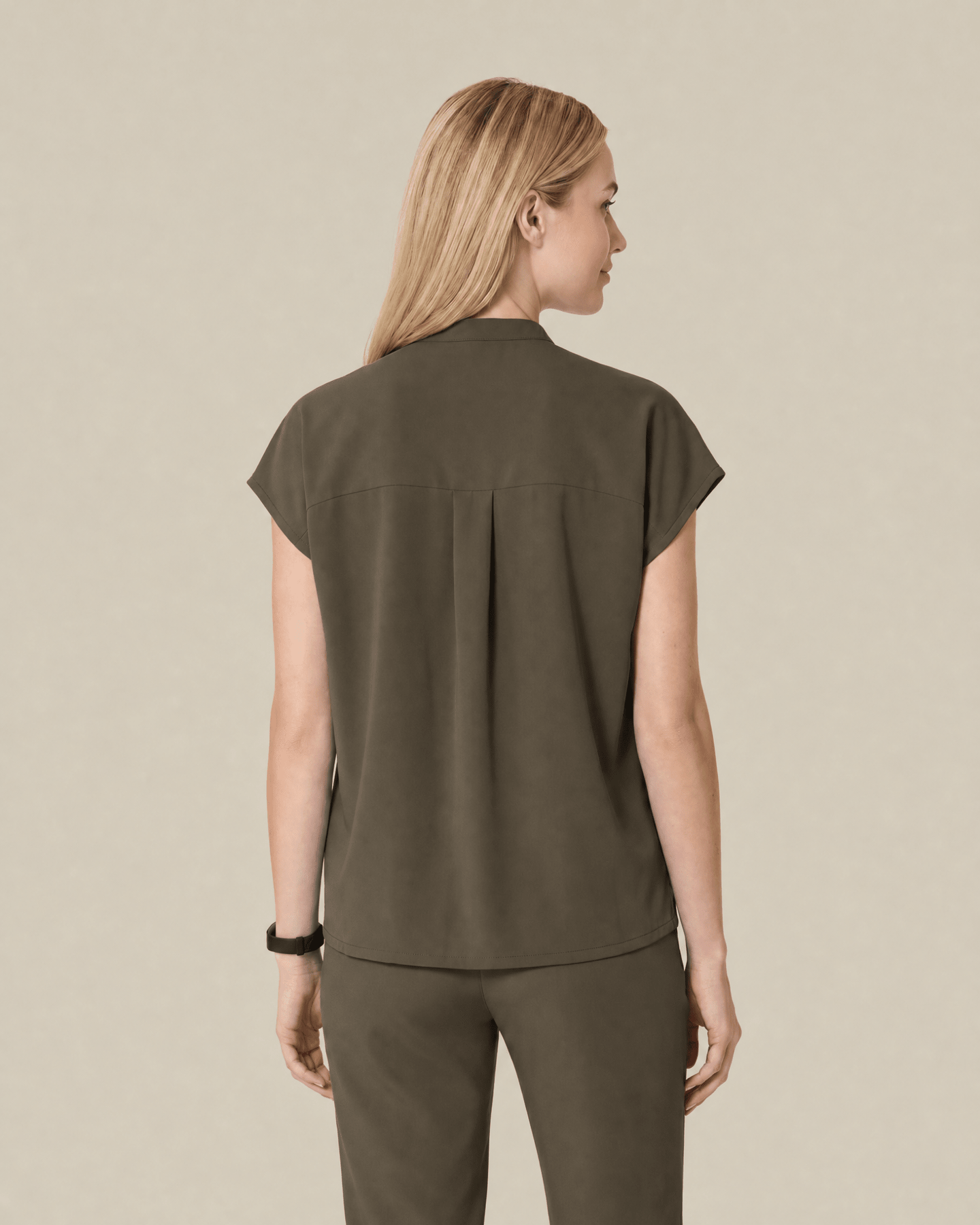 Women's Mandarin Dolman Top Olive - Scrubloop