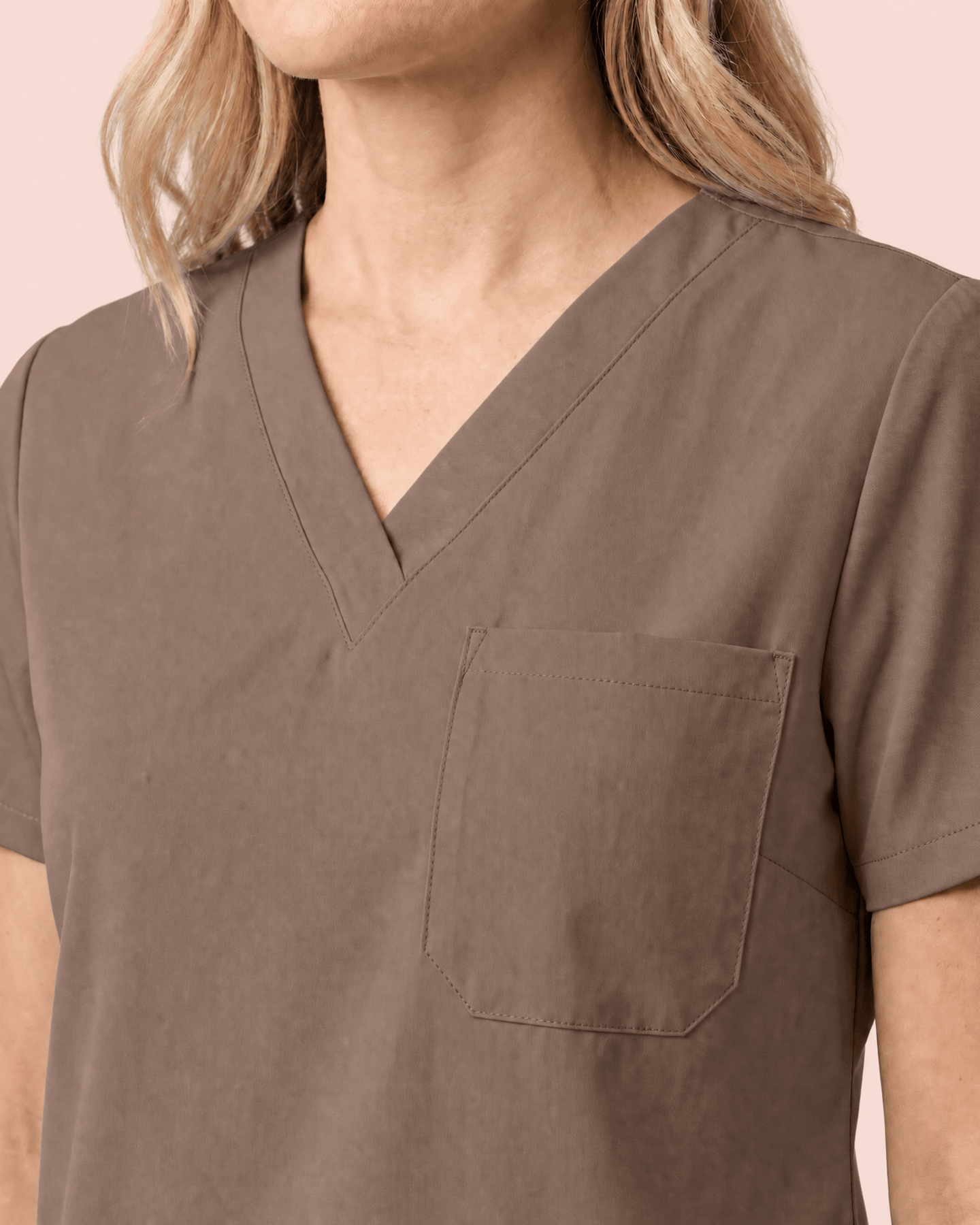 Women's Slim One-Pocket V-neck Top Mocha - Scrubloop