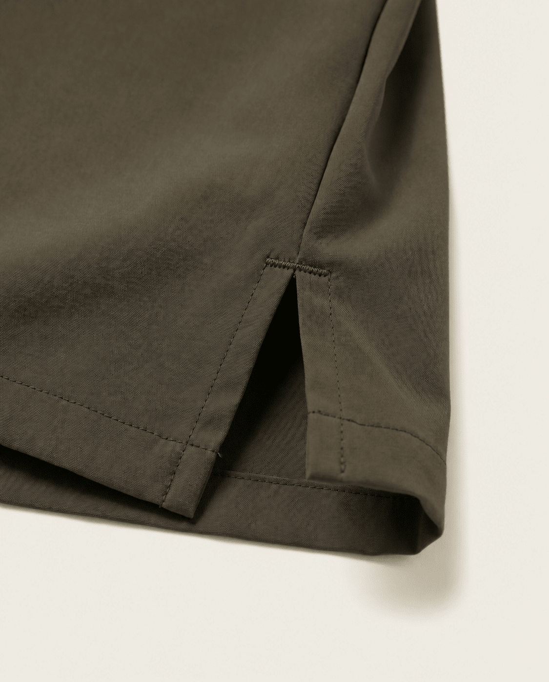 Women's Slim One-Pocket V-neck Top Olive - Scrubloop